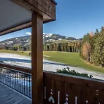 Hotel Landhotel Gut Sonnberghof 4*