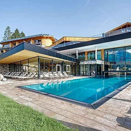 Gut Sonnberghof 4*