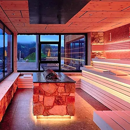 Gut Sonnberghof 4*